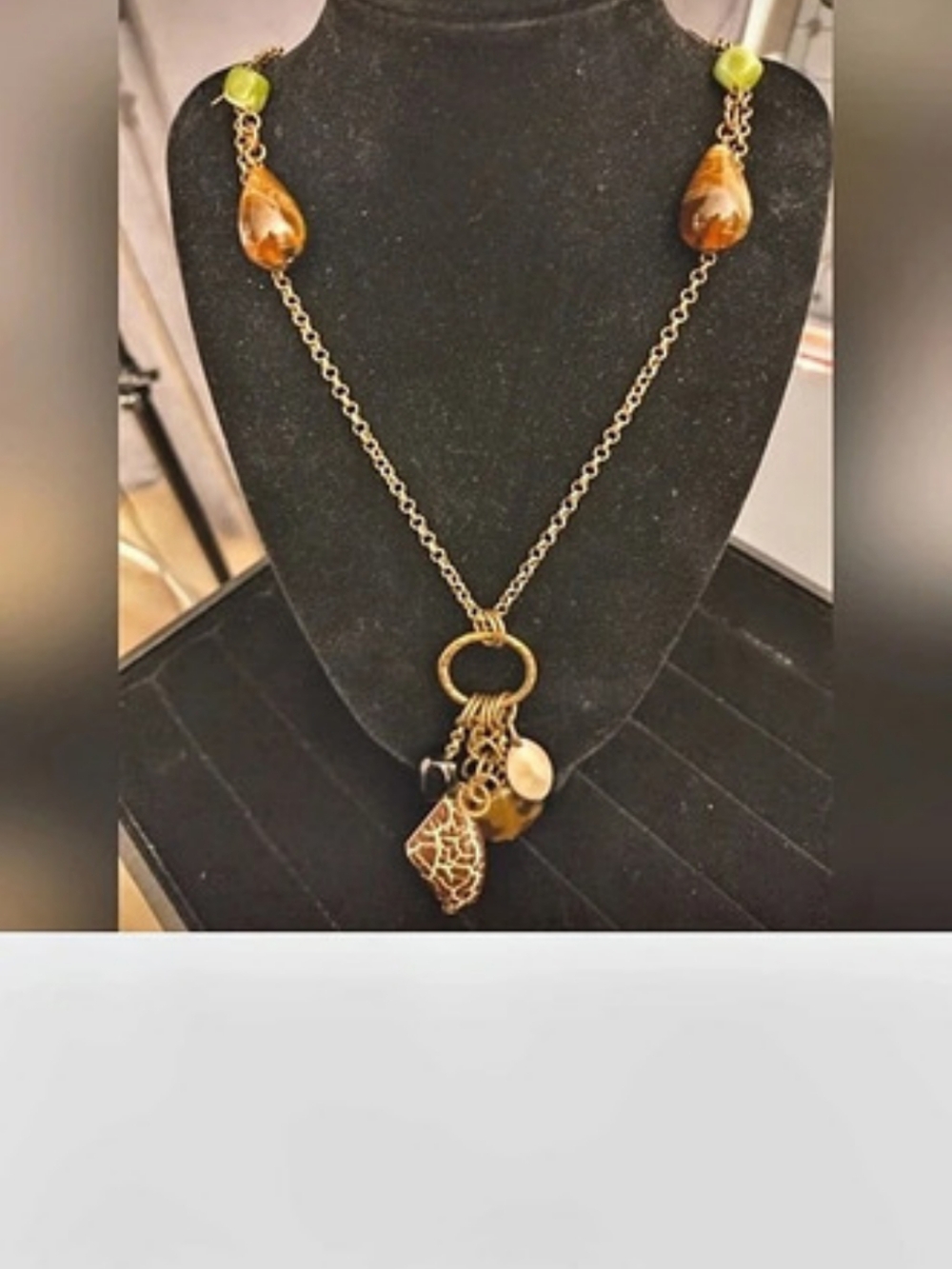Beaded Necklace & Earrings in Brown & Green Like New